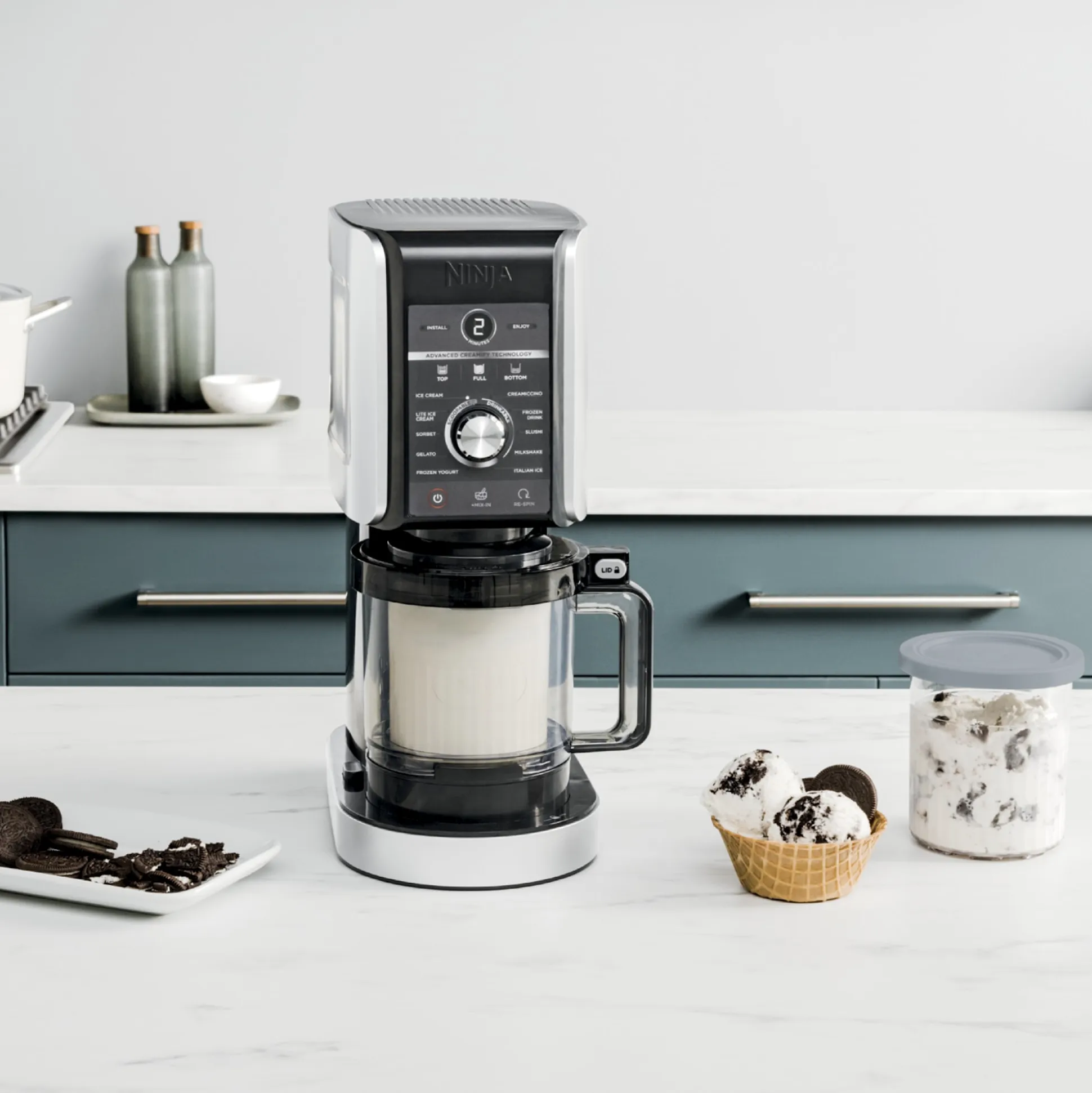 Ninja CREAMi Deluxe Ice Cream Maker Pint Bundle