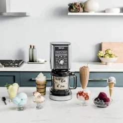 Ninja CREAMi Deluxe Ice Cream Maker Pint Bundle