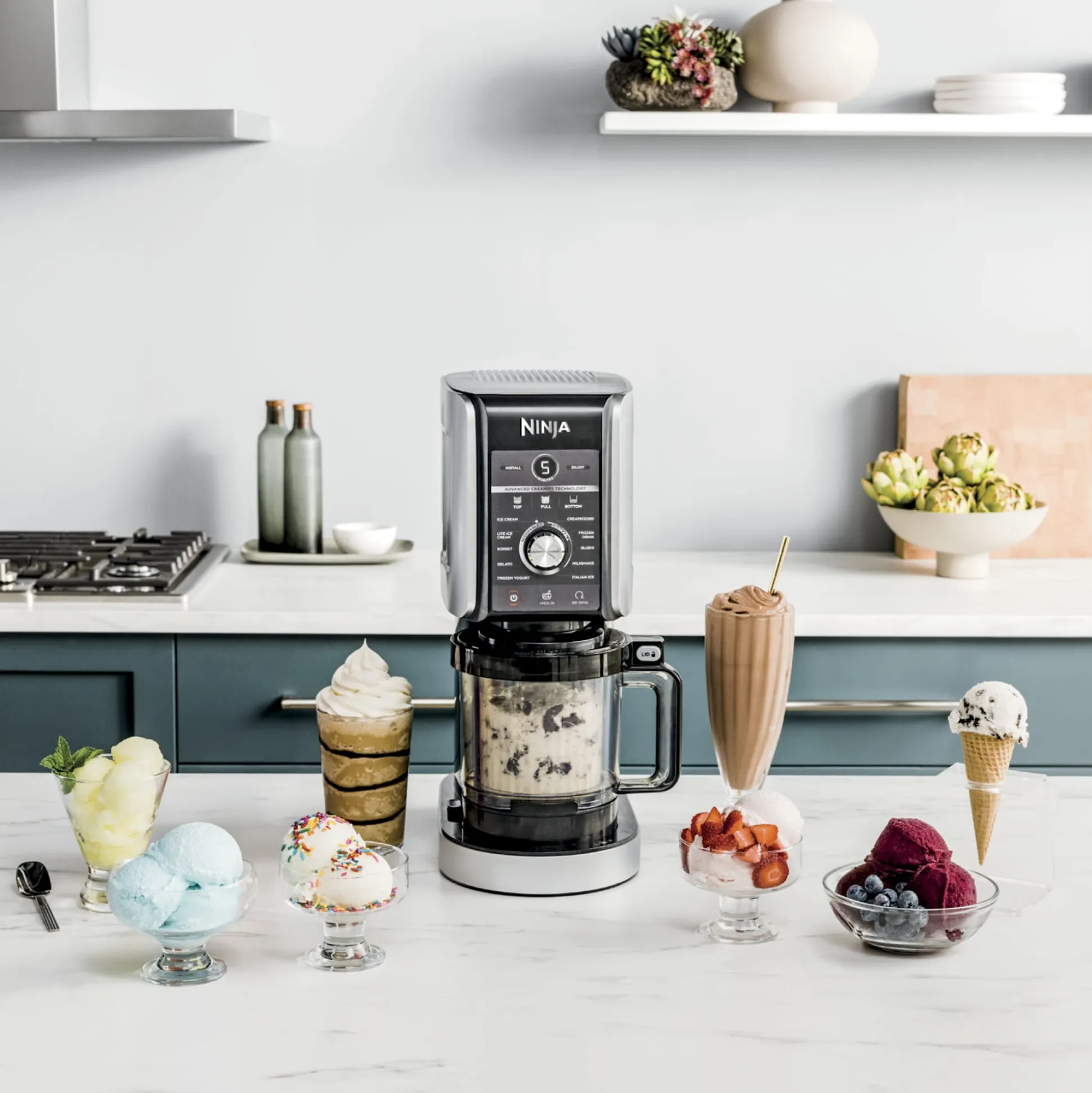 Ninja CREAMi Deluxe Ice Cream Maker Pint Bundle