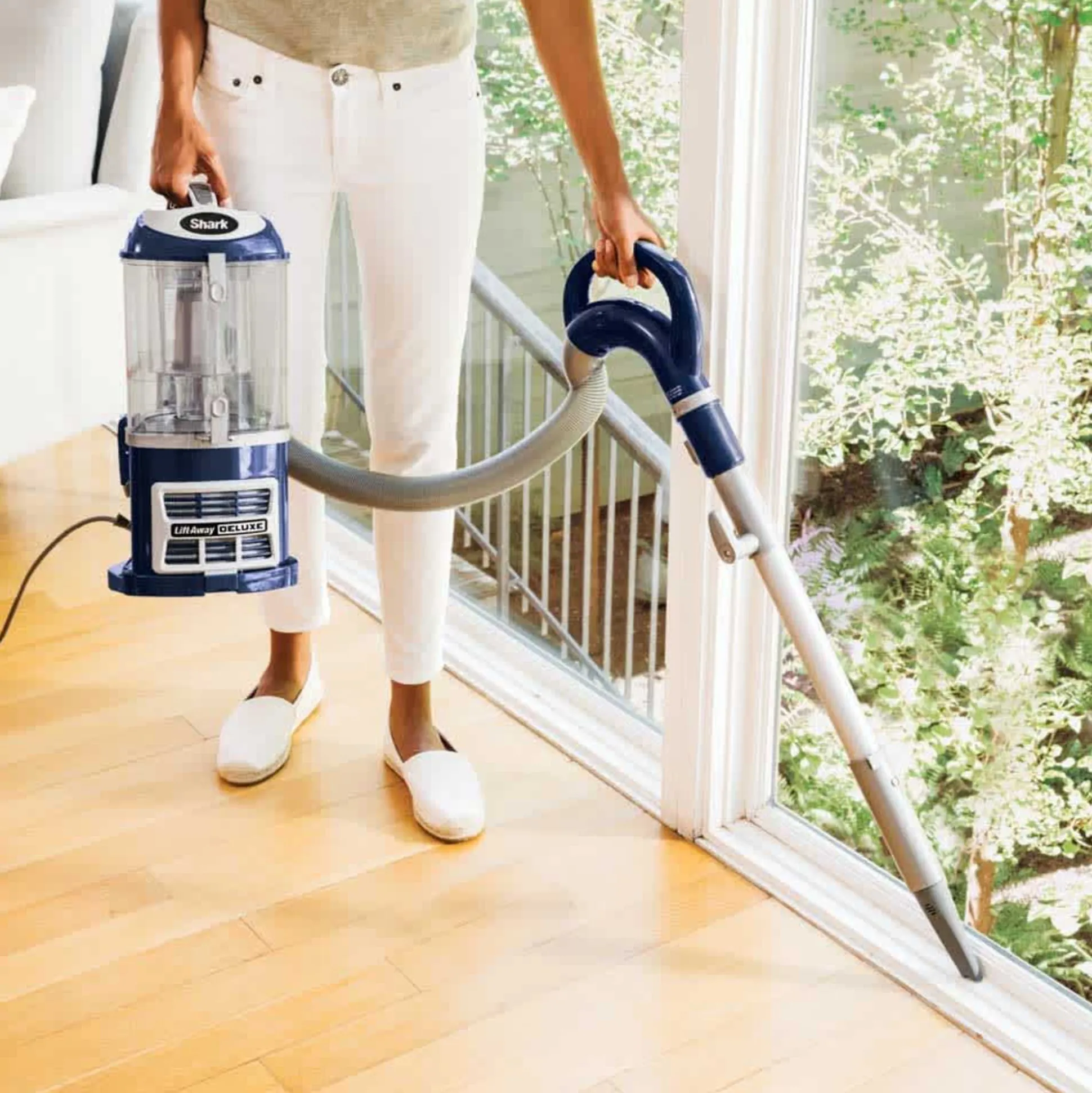 Shark Navigator® Deluxe Upright Vacuum
